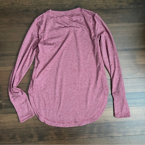 Athleta uptempo top size xs - Picture 3 of 4